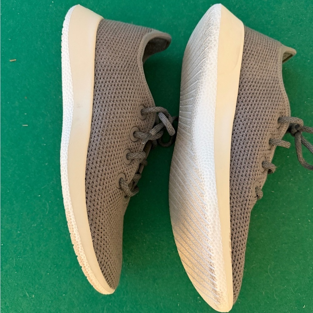Allbirds Women’s Tree Runner Gray Sneakers - Picture 3 of 5